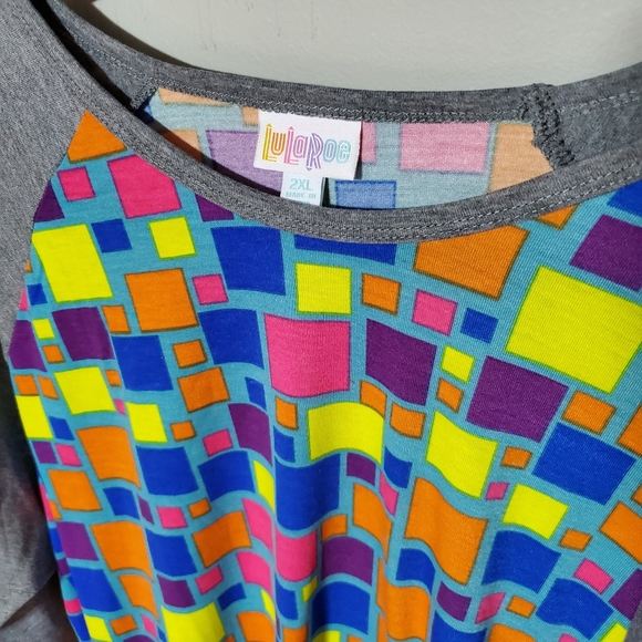 LuLaRoe | XXL Shirts Randy Lot of 2 Print Body / Sleeves Solid 2pc Set - Picture 3 of 6